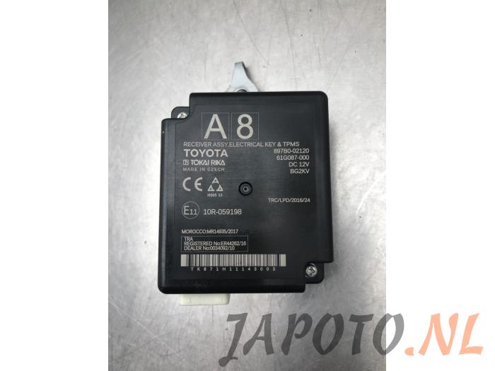Używane Modul keyless vehicle Suzuki Swace 1.8 16V Hybrid Cena € 52,45 Procedura marży oferowane przez Japoto Parts B.V.