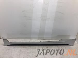 Gebrauchte Seitenschürze links Toyota GT 86 (ZN) 2.0 16V Preis € 199,95 Margenregelung angeboten von Japoto Parts B.V.