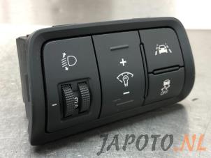 Used Switch (miscellaneous) Hyundai i20 (GBB) 1.2i 16V Price € 29,50 Margin scheme offered by Japoto Parts B.V.