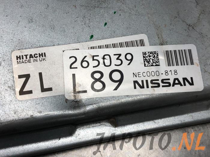 Serrure de contact + ordinateur d'un Nissan Note (E12) 1.2 68 2015