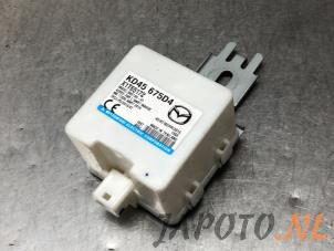 Usados Amplificador de antena Mazda MX-5 (ND) 1.5 Skyactiv G-131 16V Precio € 34,95 Norma de margen ofrecido por Japoto Parts B.V.