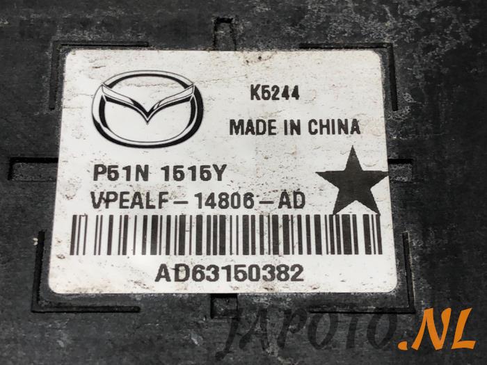Módulo aleta de refrigeración de un Mazda MX-5 (ND) 1.5 Skyactiv G-131 16V 2017