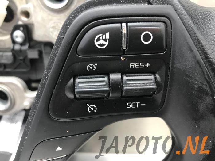 Kierownica z Kia Cee'd Sportswagon (JDC5) 1.6 CRDi 16V VGT 2017