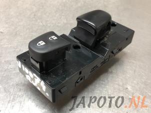 Used Electric window switch Nissan Qashqai (J11) 1.2 DIG-T 16V Price € 14,95 Margin scheme offered by Japoto Parts B.V.
