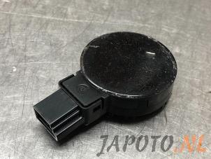 Usados Sensor de luz Hyundai i20 (GBB) 1.0 T-GDI 120 12V Precio € 24,95 Norma de margen ofrecido por Japoto Parts B.V.