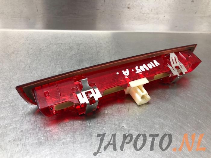 Third brake light Toyota Yaris III 1.4 D4DF 815700D152 KOITO