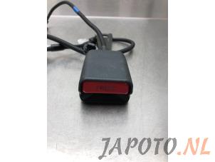 Used Front seatbelt buckle, left Toyota Yaris III (P13) 1.4 D-4D-F Price € 14,95 Margin scheme offered by Japoto Parts B.V.