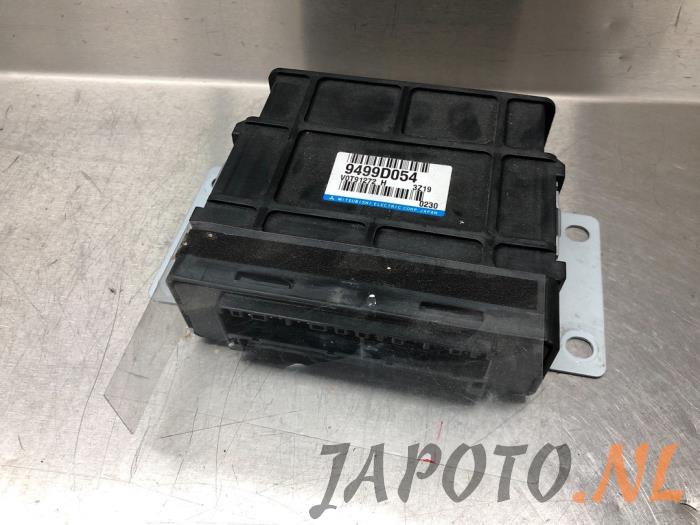 Steuergerät-Hybrid-Batterie van een Mitsubishi Outlander (GF/GG) 2.0 16V PHEV 4x4 2014