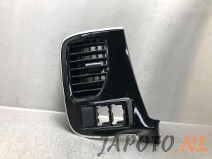 Used Air grill side Mitsubishi Outlander (GF/GG) 2.0 16V PHEV 4x4 Price € 34,95 Margin scheme offered by Japoto Parts B.V.