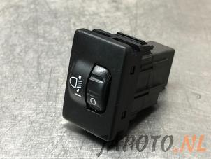 Used AIH headlight switch Toyota Auris Touring Sports (E18) 1.2 T 16V Price € 9,95 Margin scheme offered by Japoto Parts B.V.