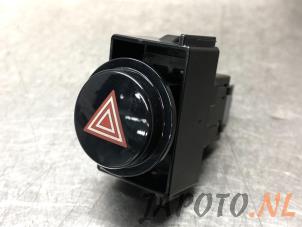 Used Panic lighting switch Toyota Auris Touring Sports (E18) 1.2 T 16V Price € 9,95 Margin scheme offered by Japoto Parts B.V.