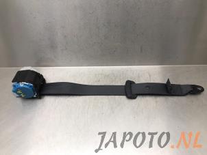 Używane Pas bezpieczenstwa srodkowy tyl Hyundai iX55 3.0 CRDI V6 24V Cena € 49,95 Procedura marży oferowane przez Japoto Parts B.V.