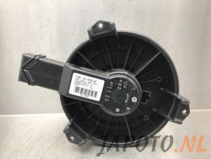 Used Heating and ventilation fan motor Honda Civic (FK1/2/3) 1.4i VTEC 16V Price € 59,95 Margin scheme offered by Japoto Parts B.V.