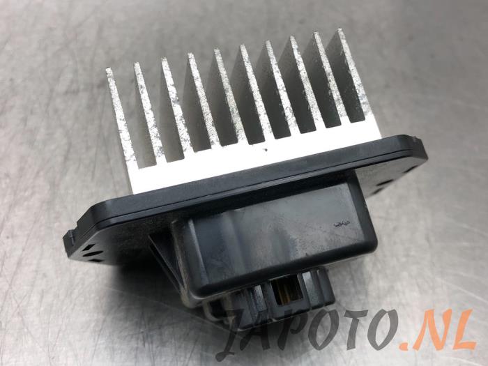 Resistencia de calefactor de un Honda Civic (FK1/2/3) 1.4i VTEC 16V 2014
