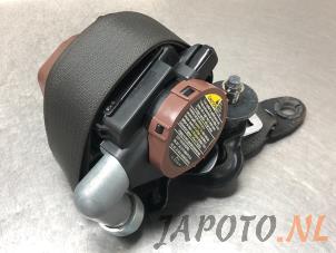 Usagé Ceinture de sécurité avant droite Chevrolet Spark (M300) 1.0 16V Bifuel Prix € 74,99 Règlement à la marge proposé par Japoto Parts B.V.