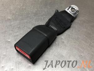 Usagé Insertion ceinture de sécurité arrière centre Suzuki Baleno 1.2 Dual Jet 16V Prix € 14,95 Règlement à la marge proposé par Japoto Parts B.V.