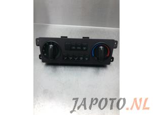 Używane Panel sterowania nagrzewnicy Hyundai Terracan 2.9 CRDi 16V Cena € 59,95 Procedura marży oferowane przez Japoto Parts B.V.