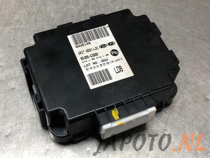 Używane DC/CD konwertor Hyundai i30 Fastback (PDEBA/PEDBC) 2.0 N Turbo 16V Cena € 104,95 Procedura marży oferowane przez Japoto Parts B.V.