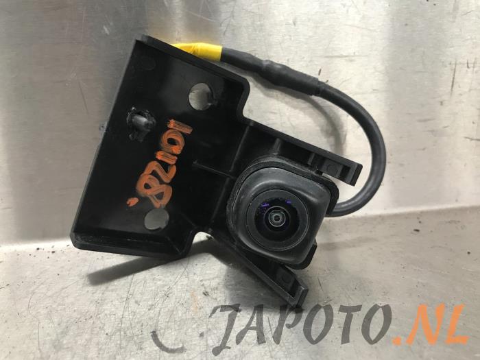 Używane Kamera cofania Hyundai i30 Fastback (PDEBA/PEDBC) 2.0 N Turbo 16V Cena € 157,45 Procedura marży oferowane przez Japoto Parts B.V.