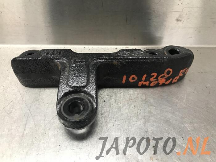 Used Engine mount Hyundai i30 Fastback (PDEBA/PEDBC) 2.0 N Turbo 16V Price € 26,20 Margin scheme offered by Japoto Parts B.V.
