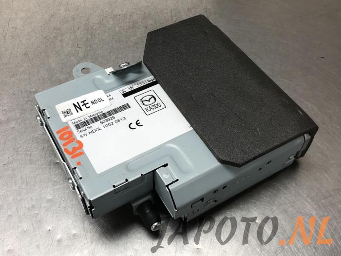 Używane Modul nawigacji Mazda MX-5 RF (ND) 2.0 SkyActiv G-160 16V Cena € 367,45 Procedura marży oferowane przez Japoto Parts B.V.