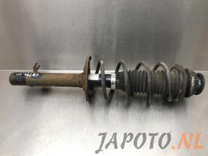 Usagé Barre amortisseur avant gauche Toyota Aygo (B10) 1.0 12V VVT-i Prix € 24,95 Règlement à la marge proposé par Japoto Parts B.V.