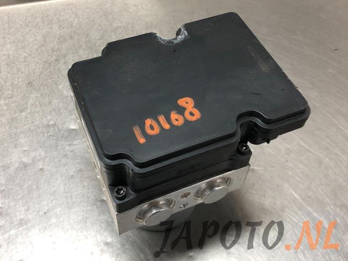 Gebrauchte ABS Pumpe Hyundai i20 Coupe Preis € 103,95 Margenregelung angeboten von Japoto Parts B.V.