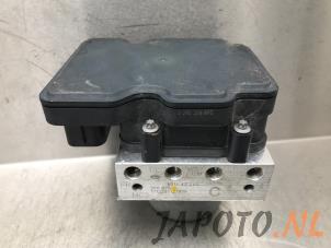 Używane Pompa ABS Mazda MX-5 RF (ND) 2.0 SkyActiv G-160 16V Cena € 149,95 Procedura marży oferowane przez Japoto Parts B.V.