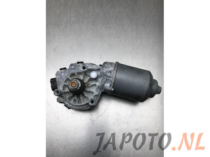 Front wiper motor from a Mitsubishi ASX 1.6 MIVEC 16V 2014