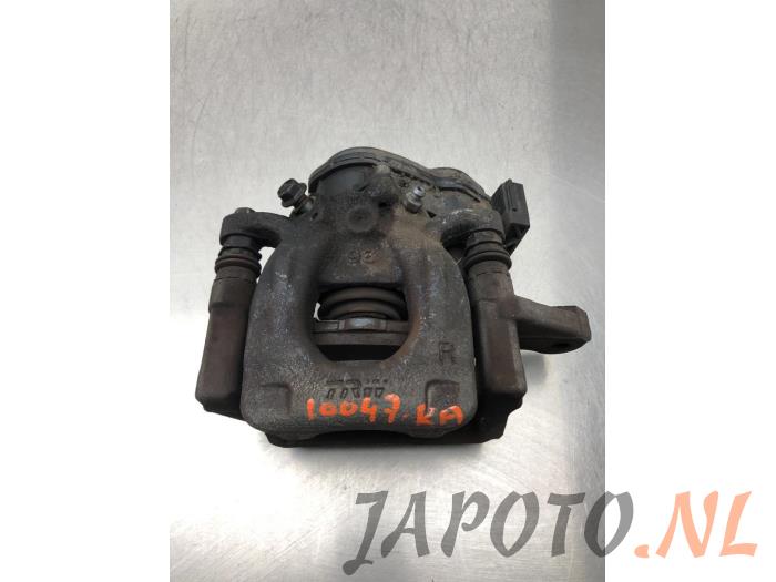 Gebrauchte Bremszange rechts hinten Mazda 2 (DJ/DL) 1.5 SkyActiv-G 90 Preis € 183,75 Margenregelung angeboten von Japoto Parts B.V.