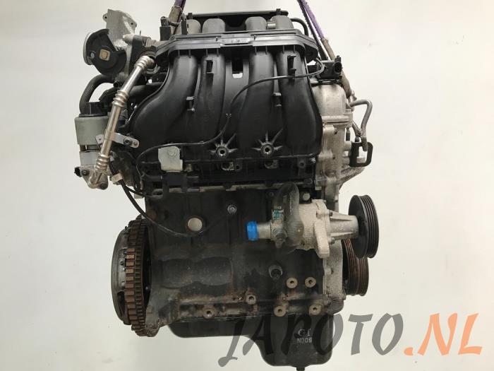 Engine from a Chevrolet Spark (M300) 1.2 16V 2012
