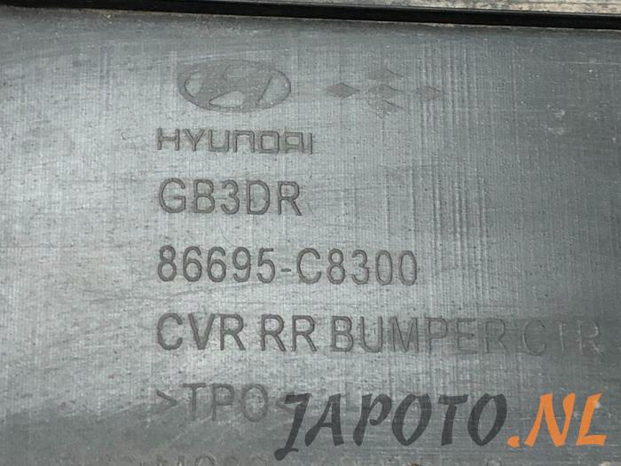 Rear bumper component, central from a Hyundai i20 Coupe  2018