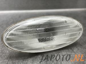 Used Indicator lens, front left Nissan Note (E12) 1.2 68 Price € 7,95 Margin scheme offered by Japoto Parts B.V.