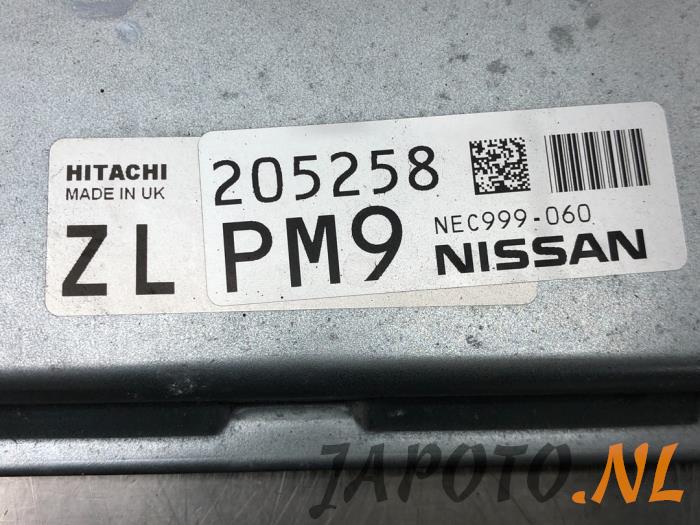 Serrure de contact + ordinateur d'un Nissan Note (E12) 1.2 68 2016