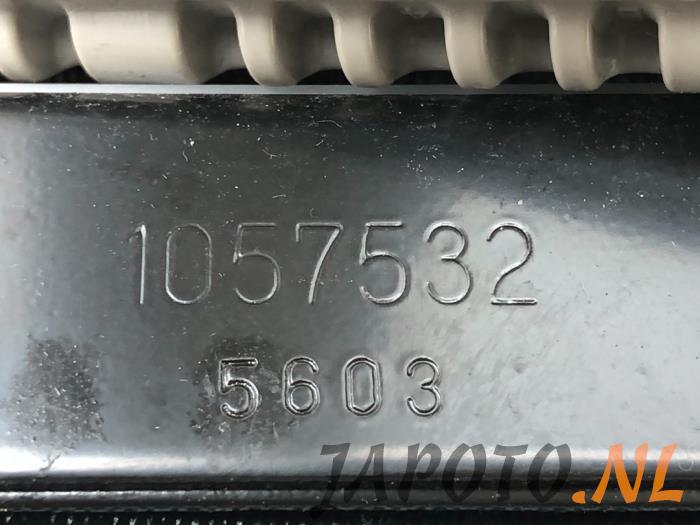 Sicherheitsgurt Mitte hinten van een Nissan Note (E12) 1.2 68 2016