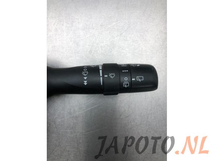 Wiper switch from a Toyota Verso 2.0 16V D-4D-F 2009