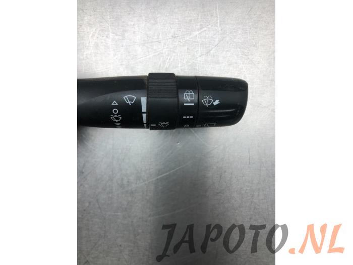 Wiper switch from a Toyota Verso 2.0 16V D-4D-F 2009