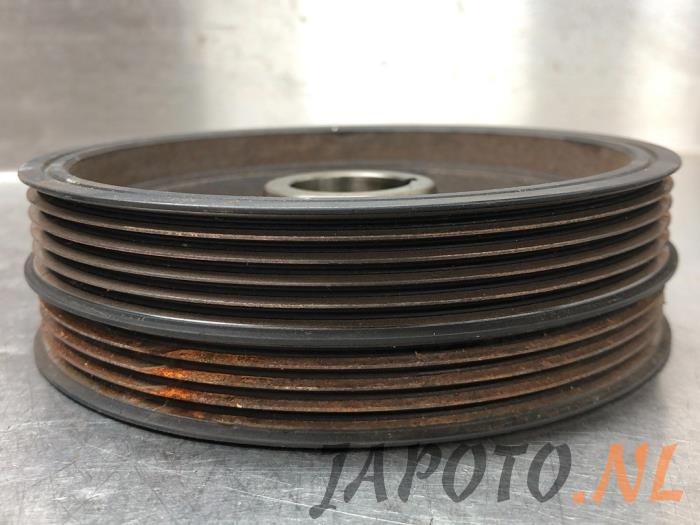 Crankshaft pulley from a Suzuki Vitara (LY/MY) 1.6 16V VVT 2015