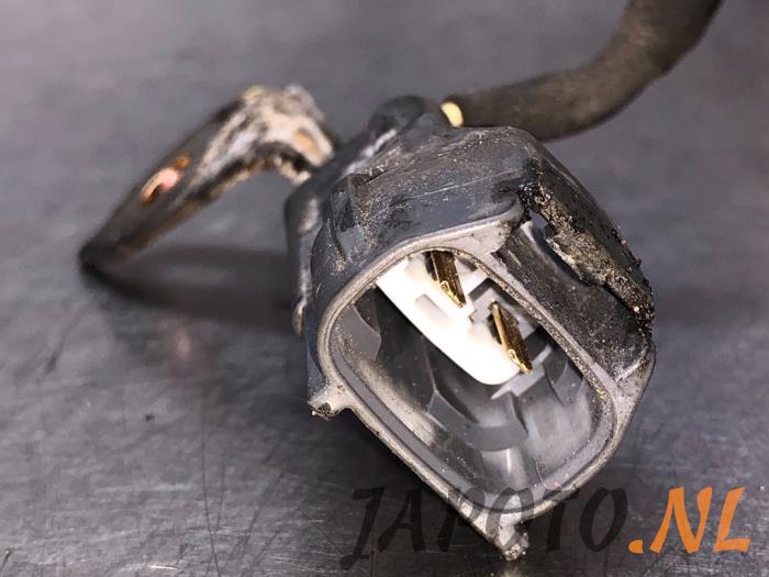 Nockenwelle Sensor van een Toyota Camry (CV30) 2.4i 16V VVT-i 2003