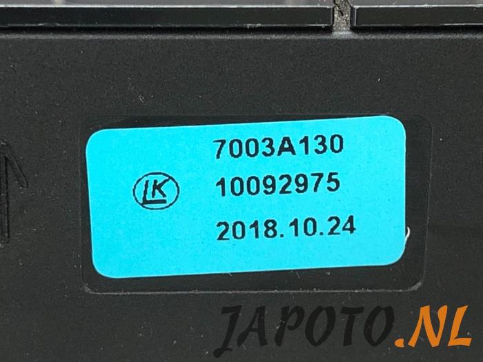 Luz de control de airbag de un Mitsubishi Space Star (A0) 1.0 12V 2019