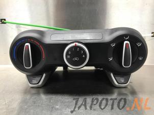 Używane Panel sterowania nagrzewnicy Kia Picanto (JA) 1.2 16V Cena € 74,99 Procedura marży oferowane przez Japoto Parts B.V.