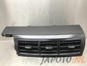 Used Dashboard vent Toyota Prius Plus (ZVW4) 1.8 16V Price € 34,95 Margin scheme offered by Japoto Parts B.V.