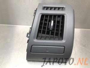 Used Air grill side Toyota Prius Plus (ZVW4) 1.8 16V Price € 24,95 Margin scheme offered by Japoto Parts B.V.