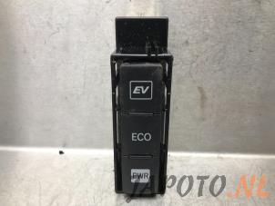Used Switch (miscellaneous) Toyota Prius Plus (ZVW4) 1.8 16V Price € 14,95 Margin scheme offered by Japoto Parts B.V.