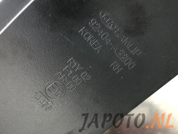 Taillight, right from a Kia Cee'd (JDB5) 1.0i T-GDi 12V 120 2015