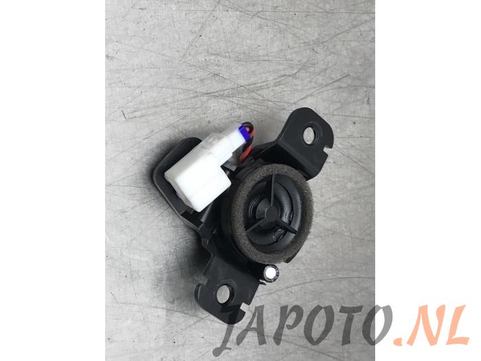 Begagnade Diskanthögtalare Kia Cee'd (JDB5) 1.0i T-GDi 12V 120 Pris € 26,20 Marginaltabell erbjuds av Japoto Parts B.V.