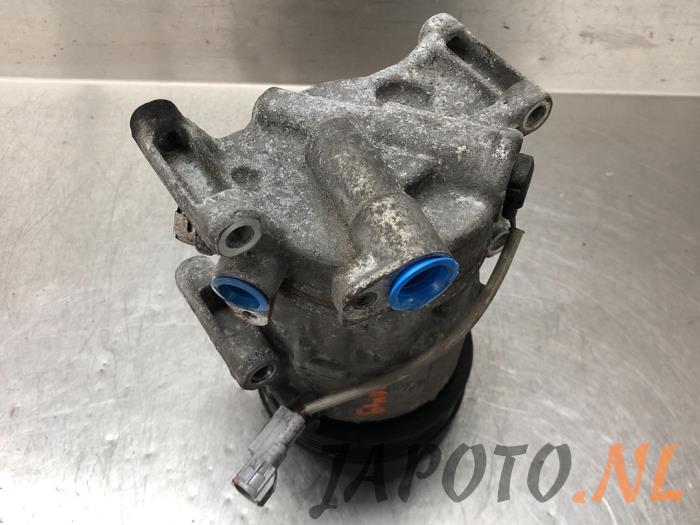 Usagé Pompe clim Toyota Auris (E18) 1.4 D-4D-F 16V Prix € 157,45 Règlement à la marge proposé par Japoto Parts B.V.