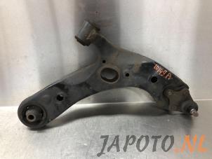 Used Front lower wishbone, right Toyota Auris (E18) 1.4 D-4D-F 16V Price € 49,95 Margin scheme offered by Japoto Parts B.V.
