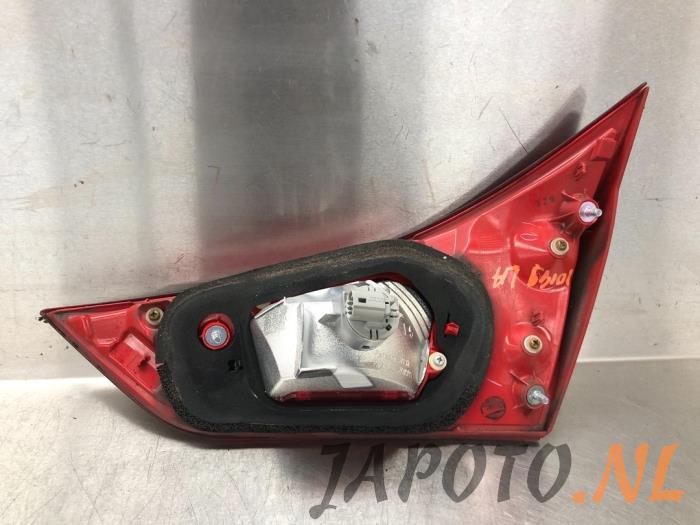 Taillight, left from a Toyota Auris (E18) 1.4 D-4D-F 16V 2013