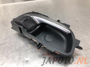 Used Rear door handle 4-door, right Toyota Auris (E18) 1.4 D-4D-F 16V Price € 14,99 Margin scheme offered by Japoto Parts B.V.